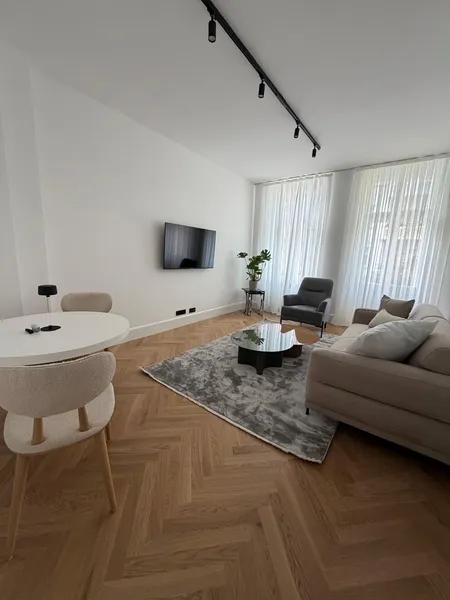 Urbaner Freiraum: 2-Zimmer-Wohnung in Berlin-Friedrichshain — photo 1